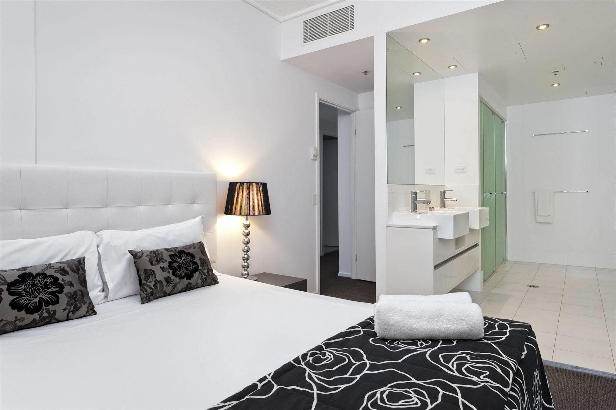 Mantra On The Quay Aparthotel Brisbane Exterior photo