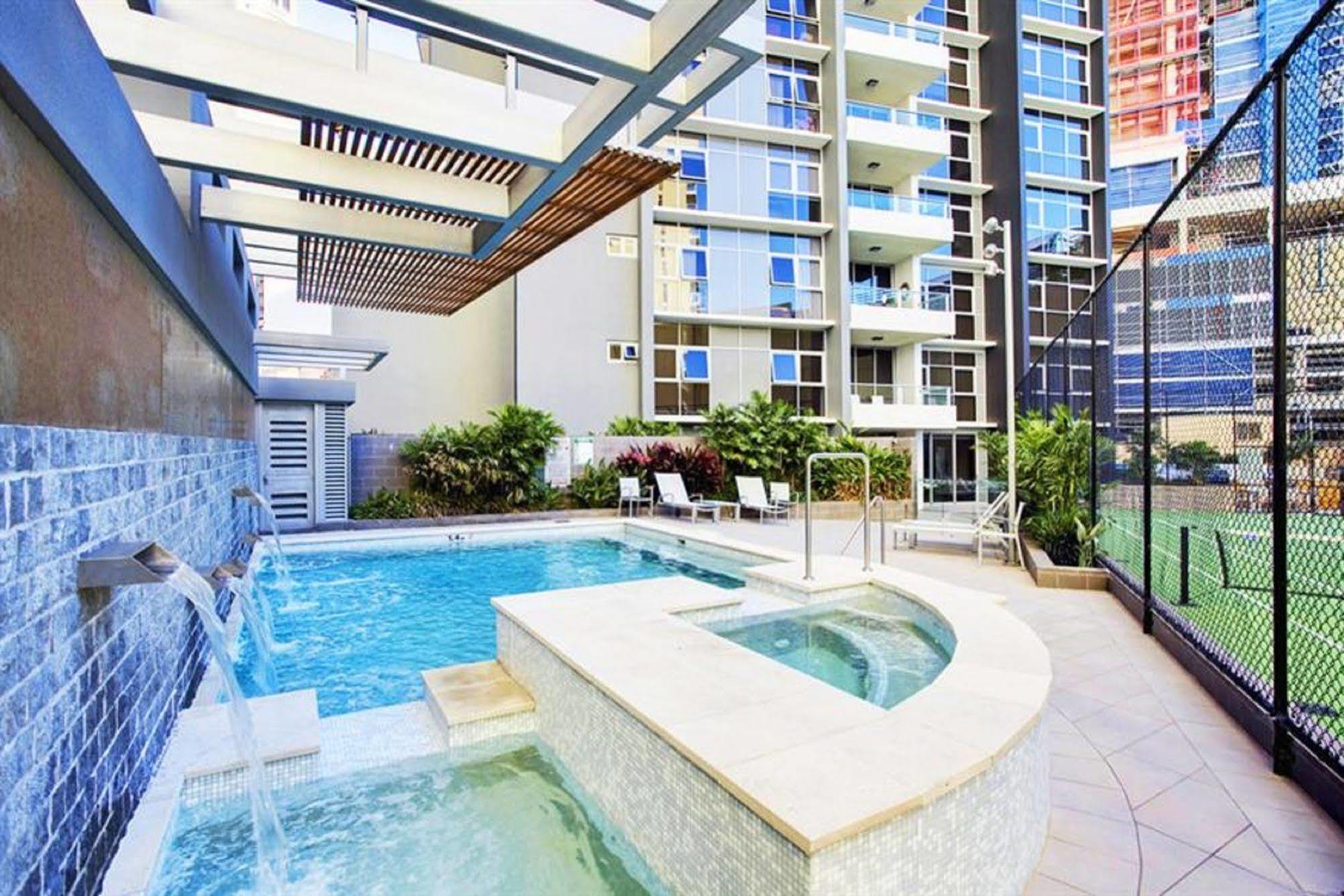 Mantra On The Quay Aparthotel Brisbane Exterior photo