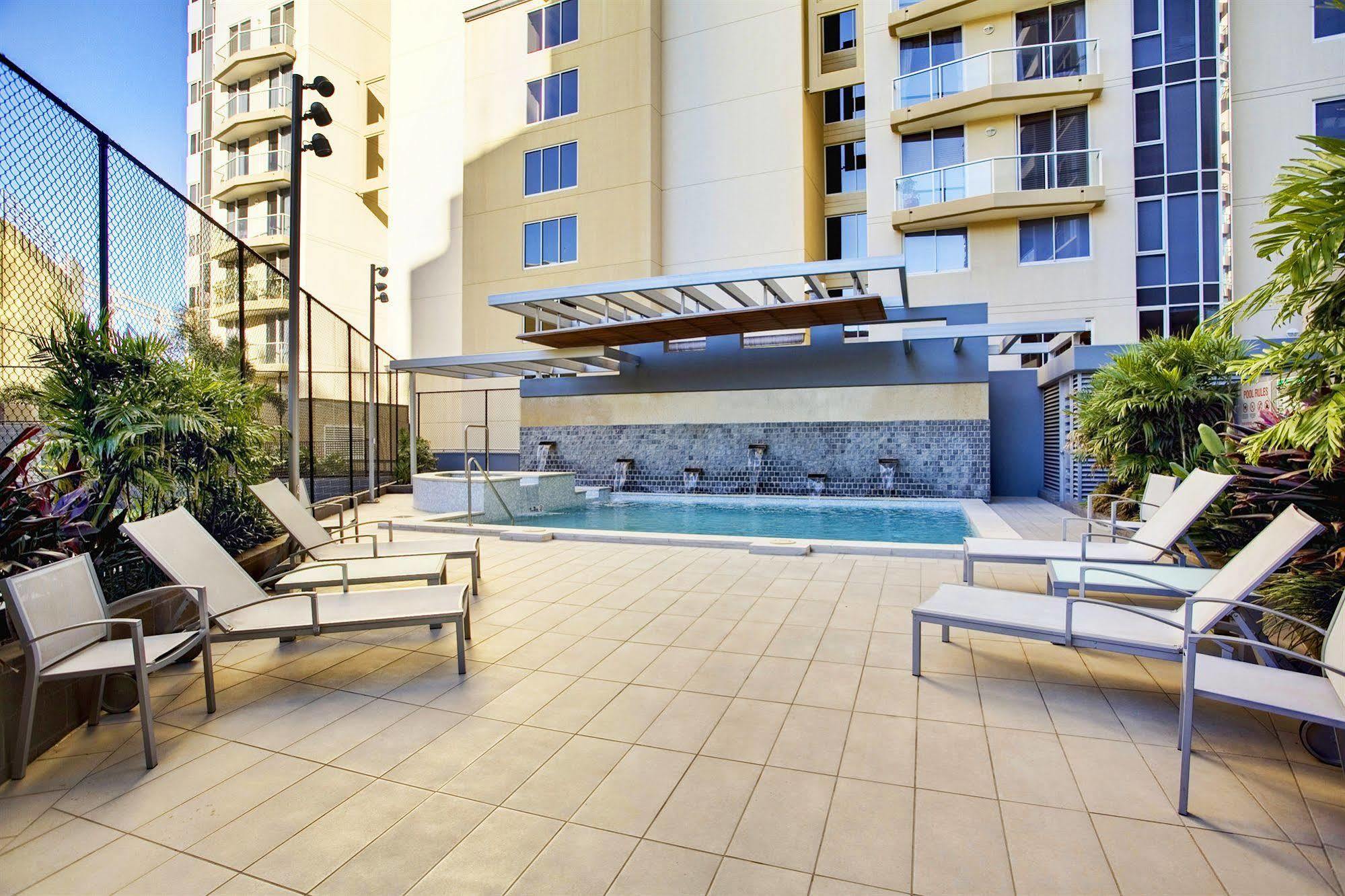 Mantra On The Quay Aparthotel Brisbane Exterior photo